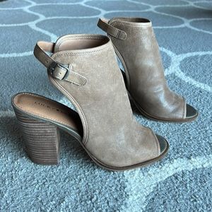 Lucky Brand heels, size 9, tan color, leather